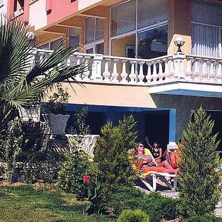 Cicey Apartment